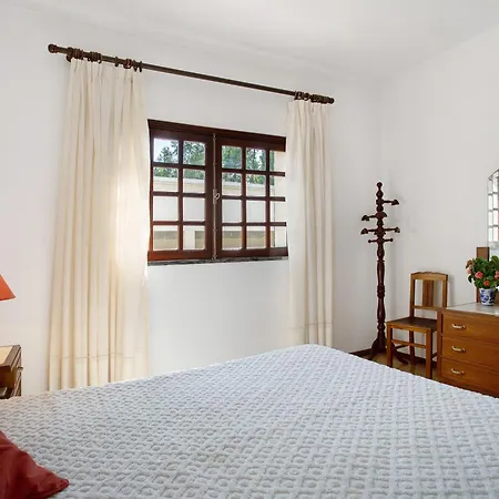 Mita's Almagreira (Leiria)